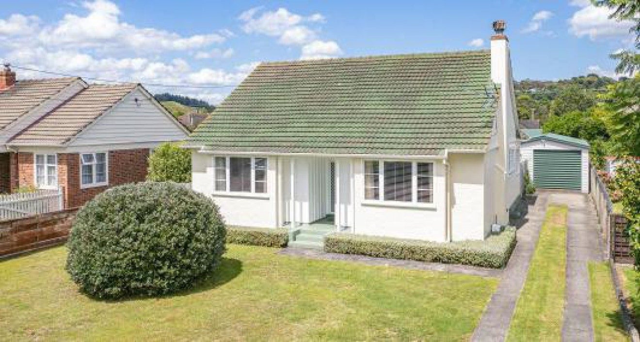 24 Broughton Street, Whanganui East, Whanganui - Carousel 1