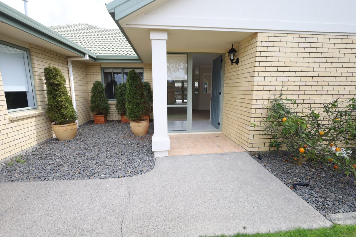 147 Pacific View Road, Papamoa Beach, Papamoa - Carousel 2