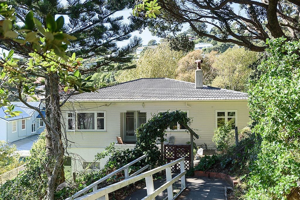 33 Bentinck Avenue, Strathmore Park, Wellington - Carousel 2