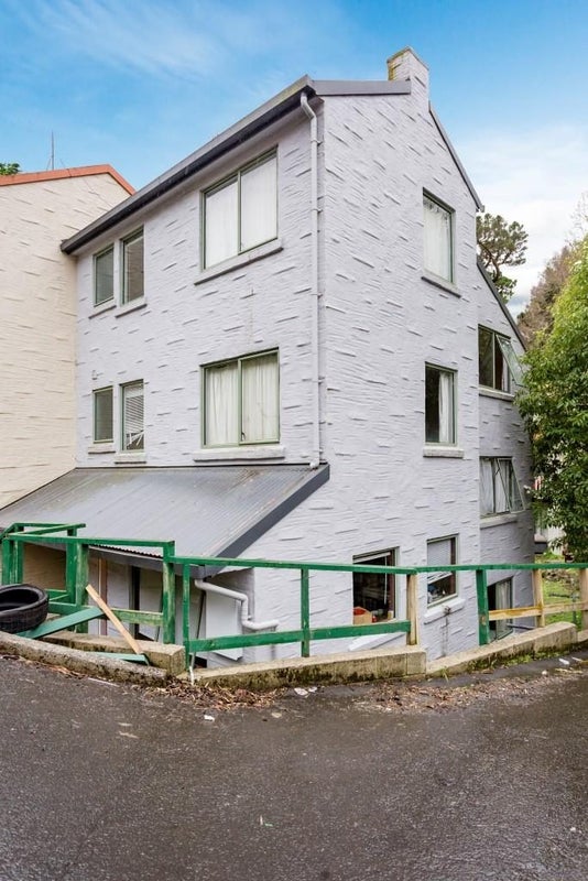 2/63 Opoho Road, North East Valley, Dunedin - Carousel 1