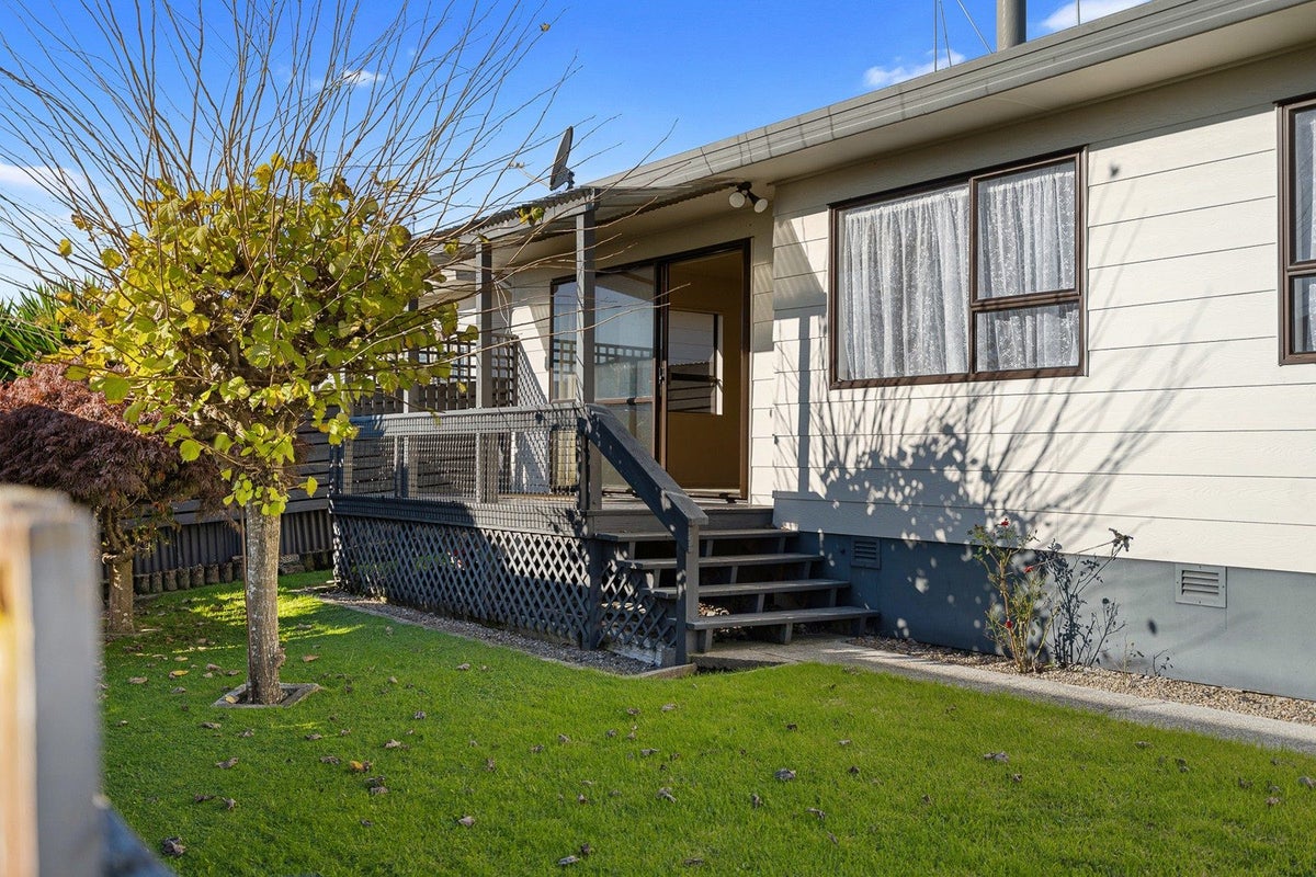 1236 Cameron Road, Gate Pa, Tauranga - Carousel 1