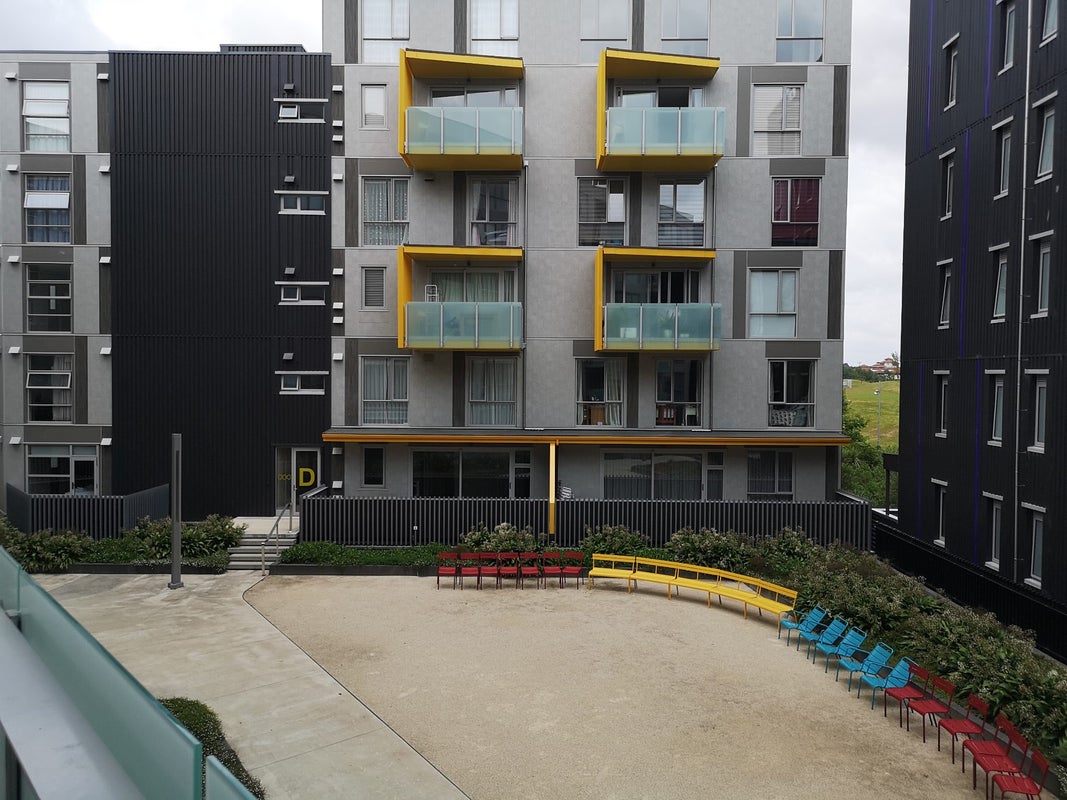 208/3 Rose Garden Lane, Albany, Auckland - Carousel 2