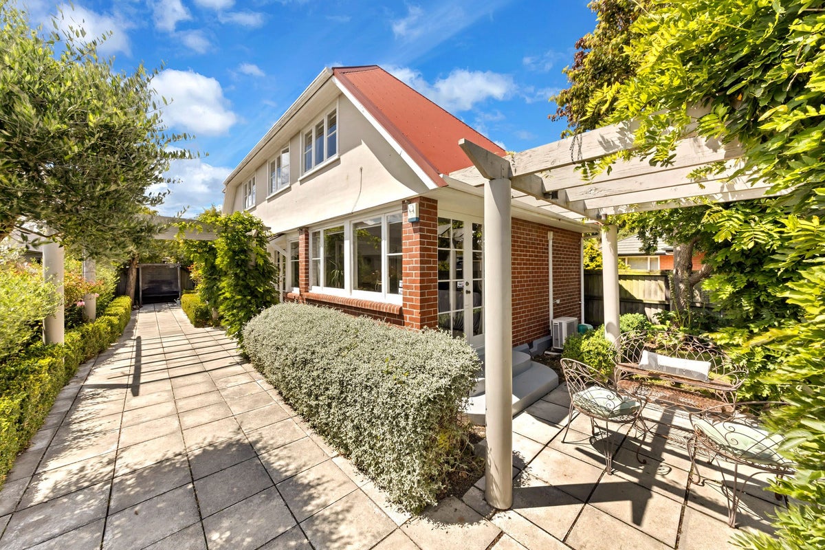 36 Wades Avenue, Saint Martins, Christchurch - Carousel 1
