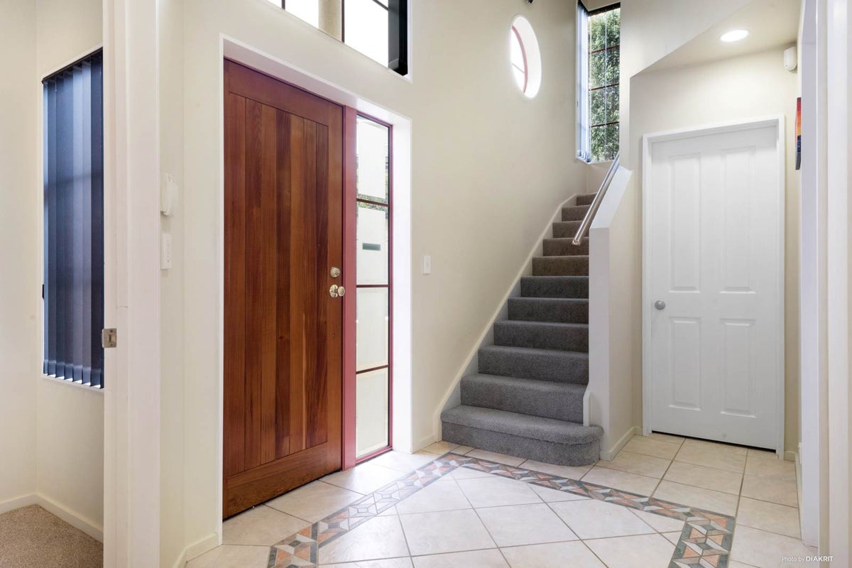 127B Browns Bay Road, Browns Bay, Auckland - Carousel 2