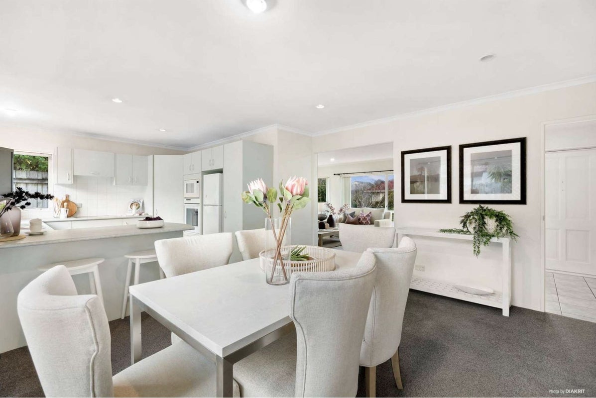 1/11 Keswick Close, Northpark, Auckland - Carousel 1