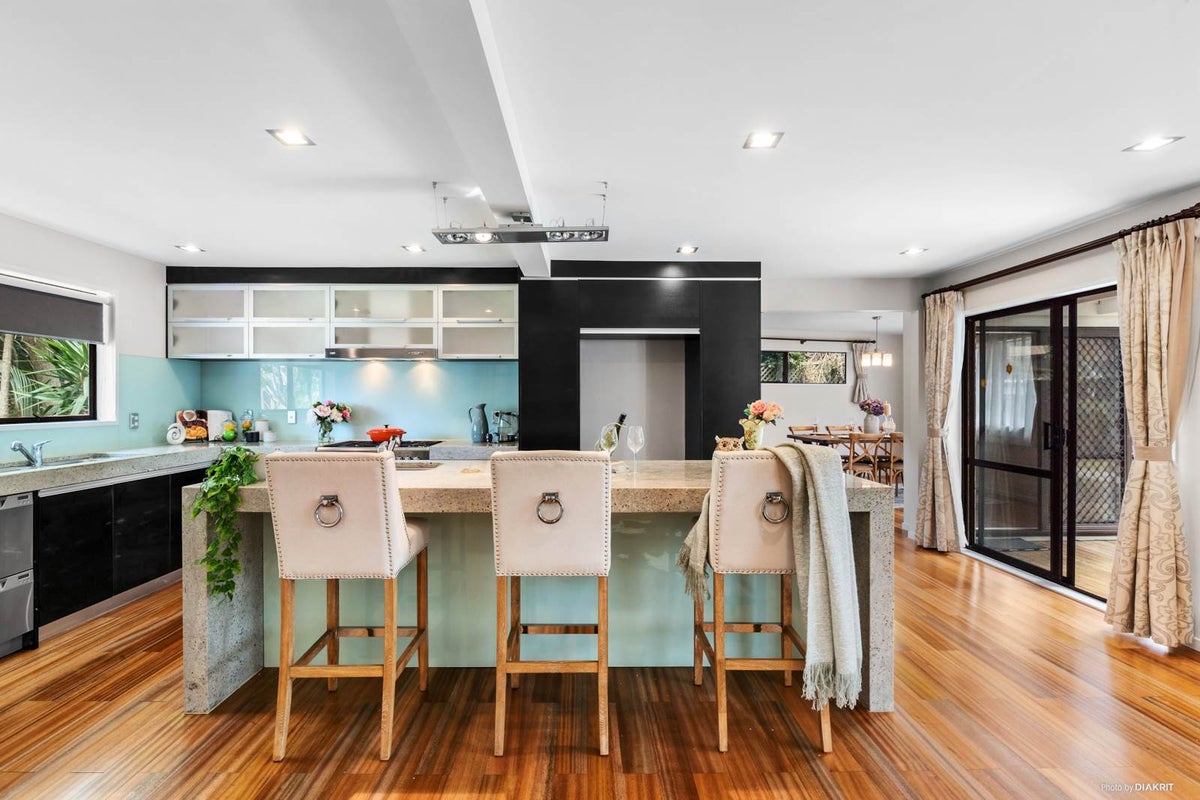 4 Bacardi Place, Conifer Grove, Takanini - Carousel 2