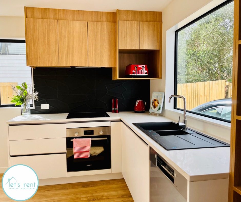 2/21 Margan Avenue, Papatoetoe, Auckland - Carousel 1