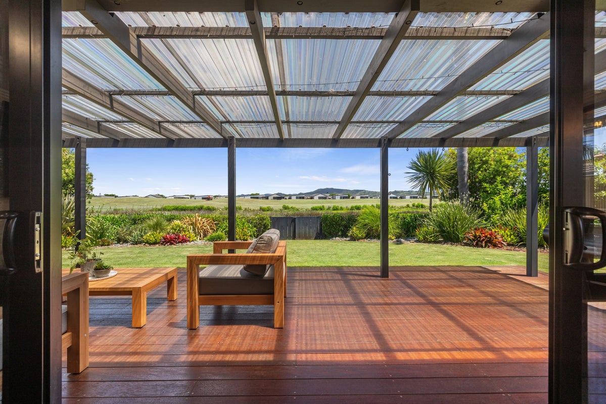 30 Nicole Place, Papamoa Beach, Papamoa - Carousel 2