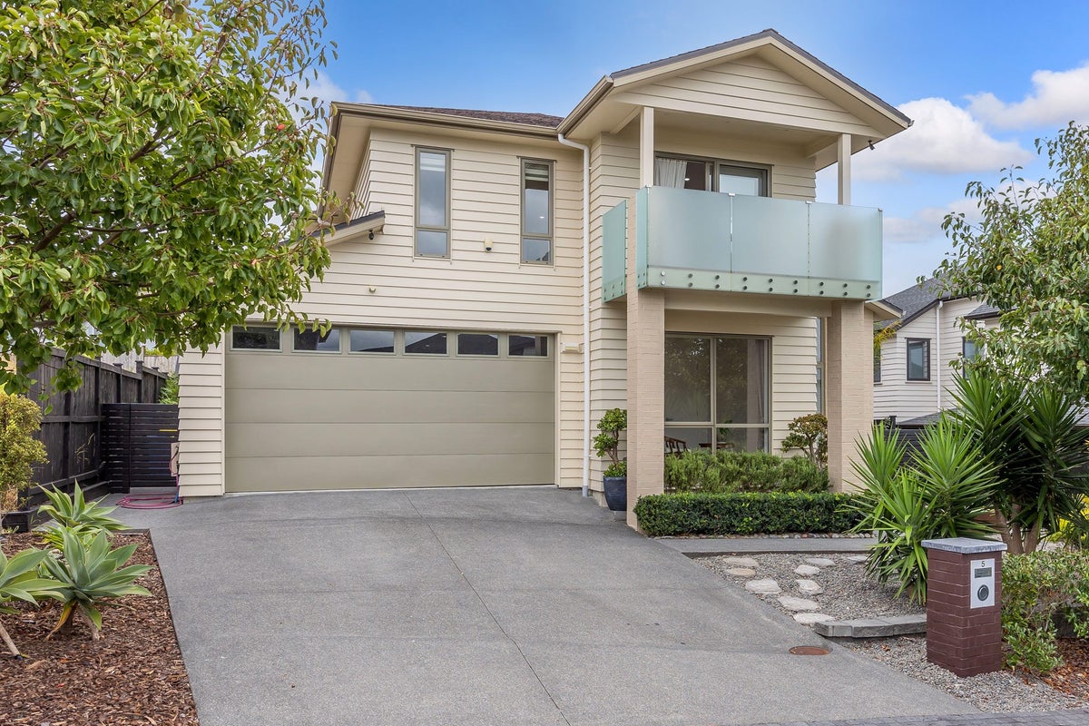 5 Copper Lane, Long Bay, Auckland - Carousel 1