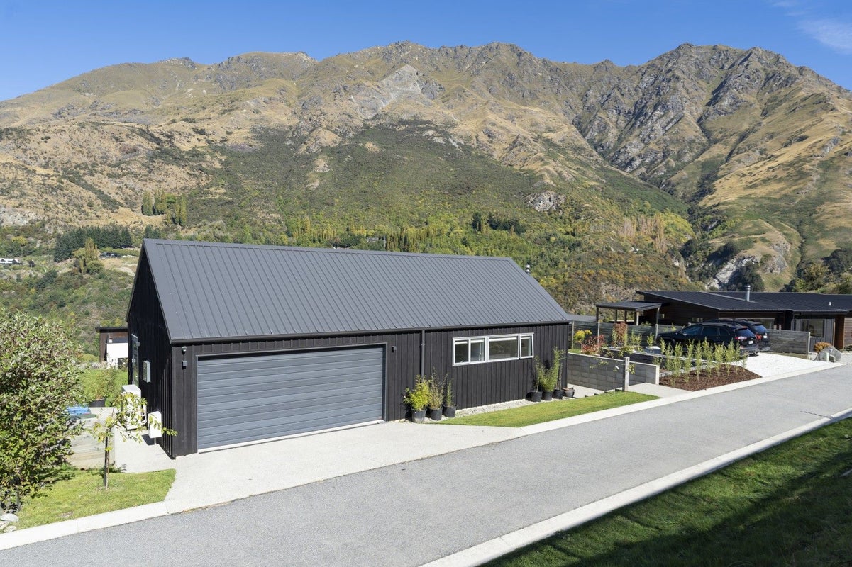 5 Kincaid Place, Arthurs Point, Queenstown - Carousel 25