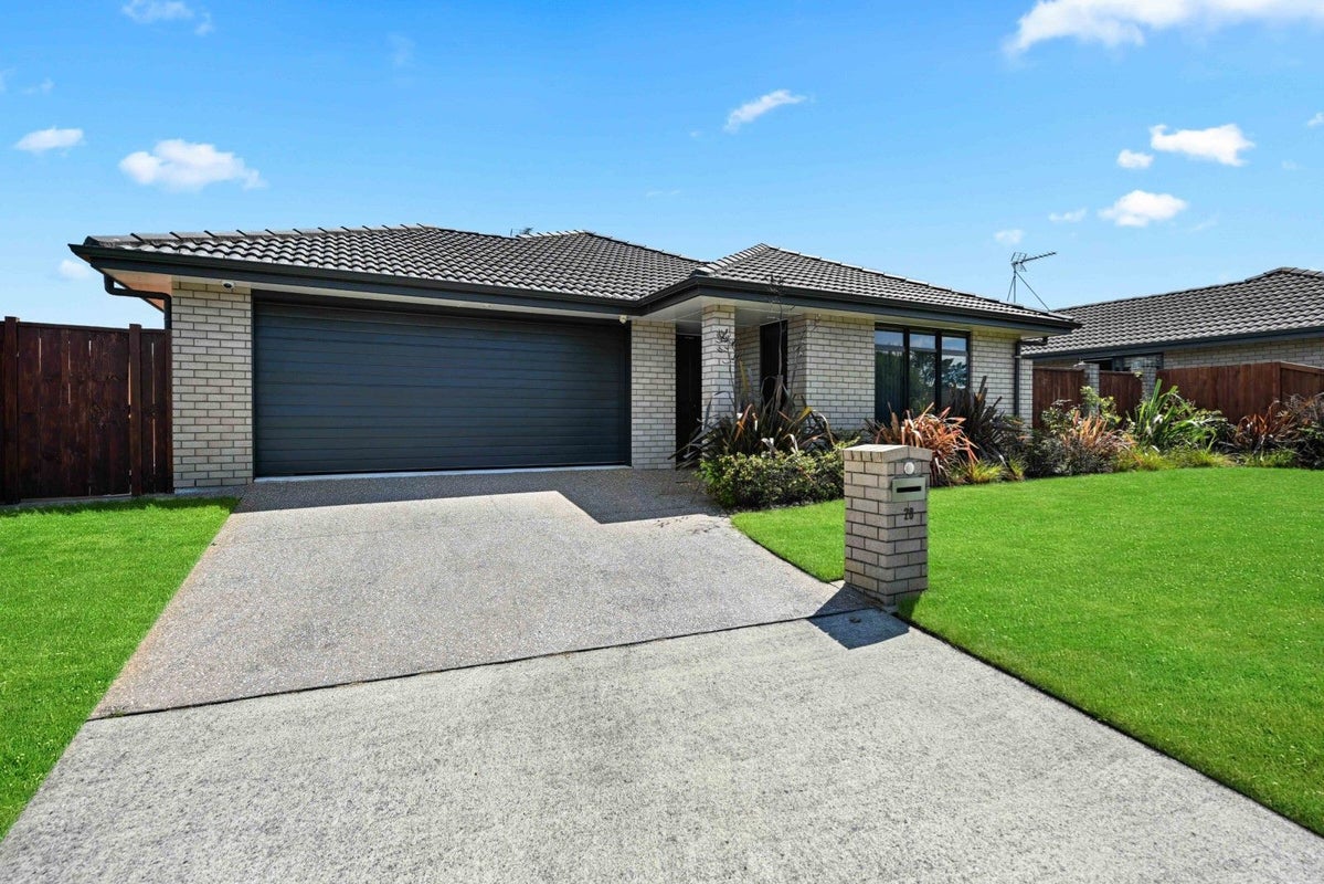 28 Edgeview Crescent, Fitzroy, Hamilton - Carousel 2