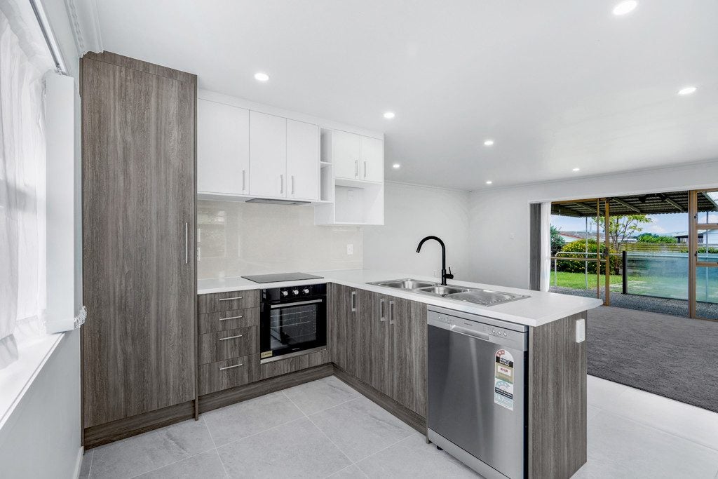118B Ellicott Road, Nawton, Hamilton - Carousel 2