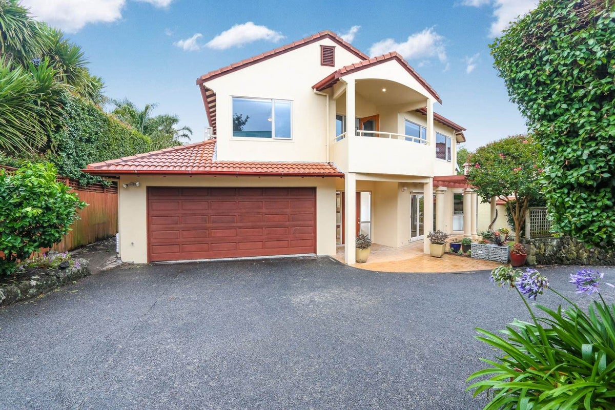 1/21 Ashton Road, Mount Eden, Auckland - Carousel 1