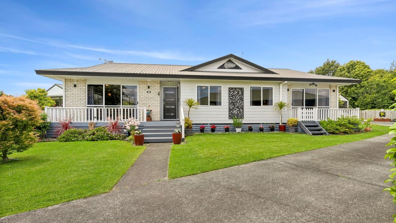 14 Kahikatea Crescent, Matamata, Matamata - Carousel 1