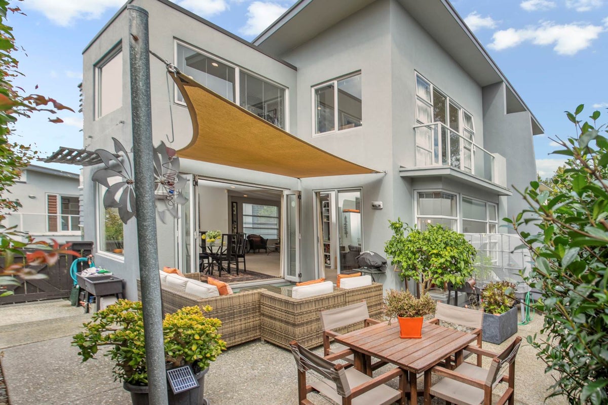 11 Romola Street, Glendowie, Auckland - Carousel 1