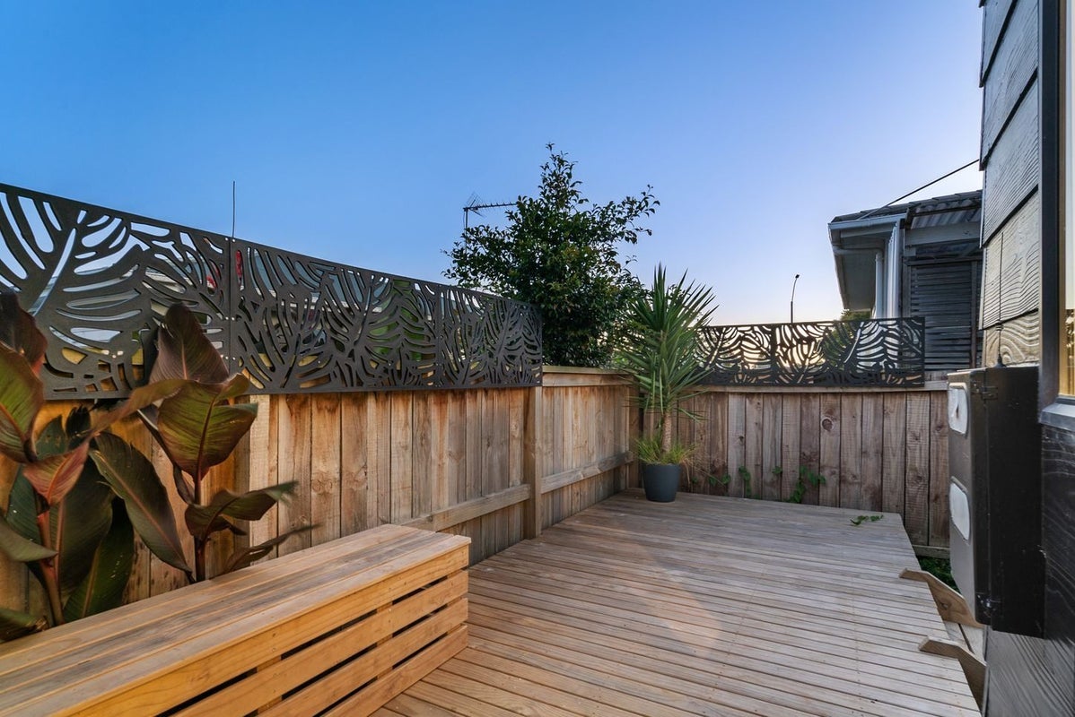 2/24 Great South Road, Papakura, Auckland - Carousel 7
