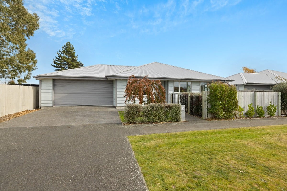 39 Baynes Street, Burwood, Christchurch - Carousel 1