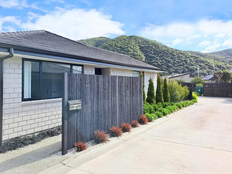 18 Discovery Way, Waikawa, Picton - Carousel 2