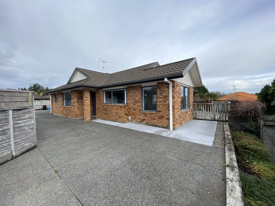20 Stamford Place, Ohauiti, Tauranga - Carousel 1