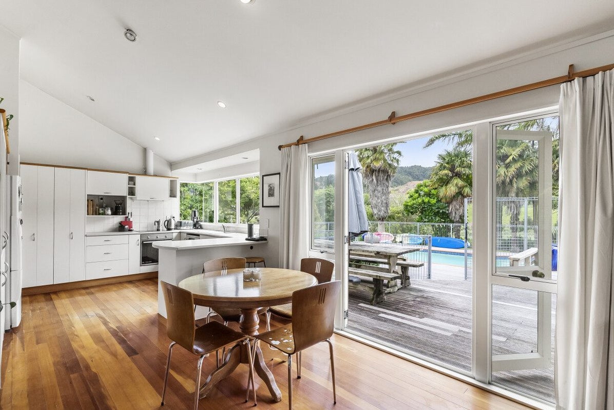 502 Ness Valley Road, Ness Valley, Papakura - Carousel 2