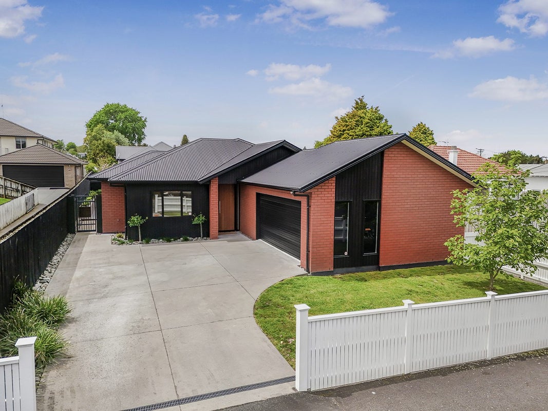 48A MacFarlane Street, Hamilton East, Hamilton - Carousel 1