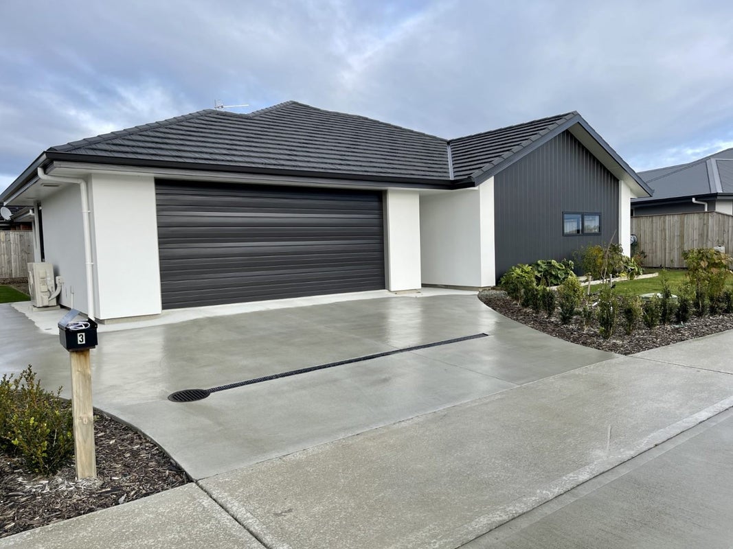 3 Holstein Lane, Appleby, Richmond - Carousel 1