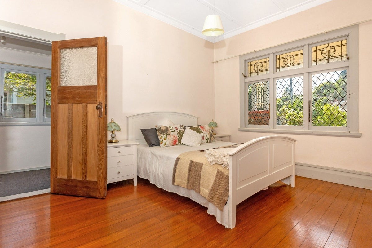 4 Gordon Street, Mangapapa, Gisborne - Carousel 2