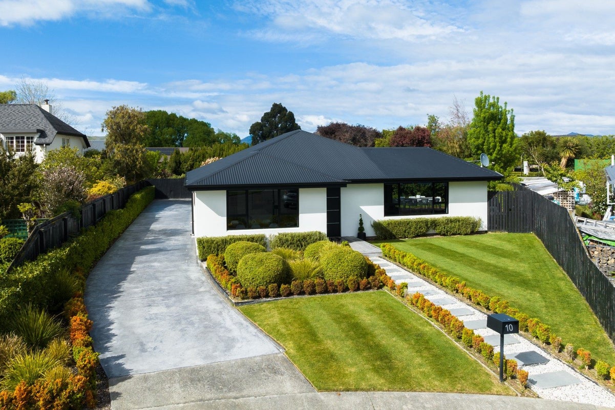10 Sequoia Place, Springlands, Blenheim - Carousel 1