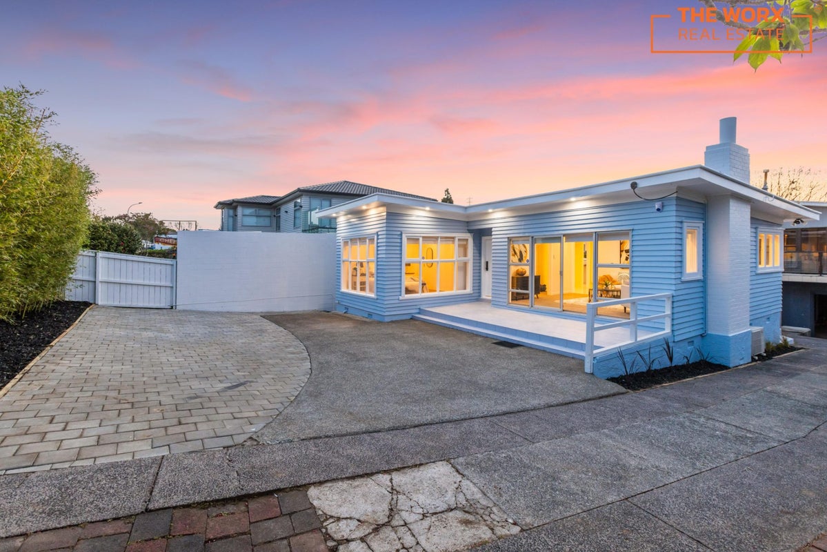 1/157 Hillsborough Road, Hillsborough, Auckland - Carousel 1