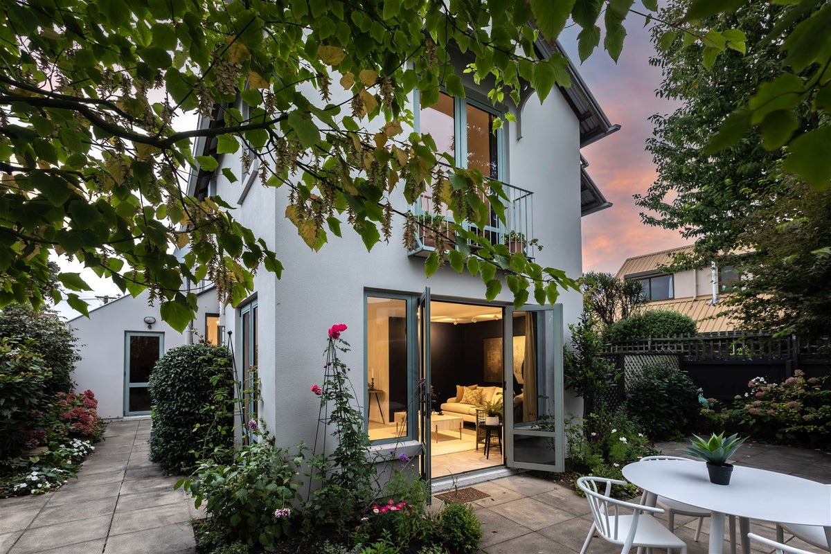 35A Trafalgar Street, St Albans, Christchurch - Carousel 1