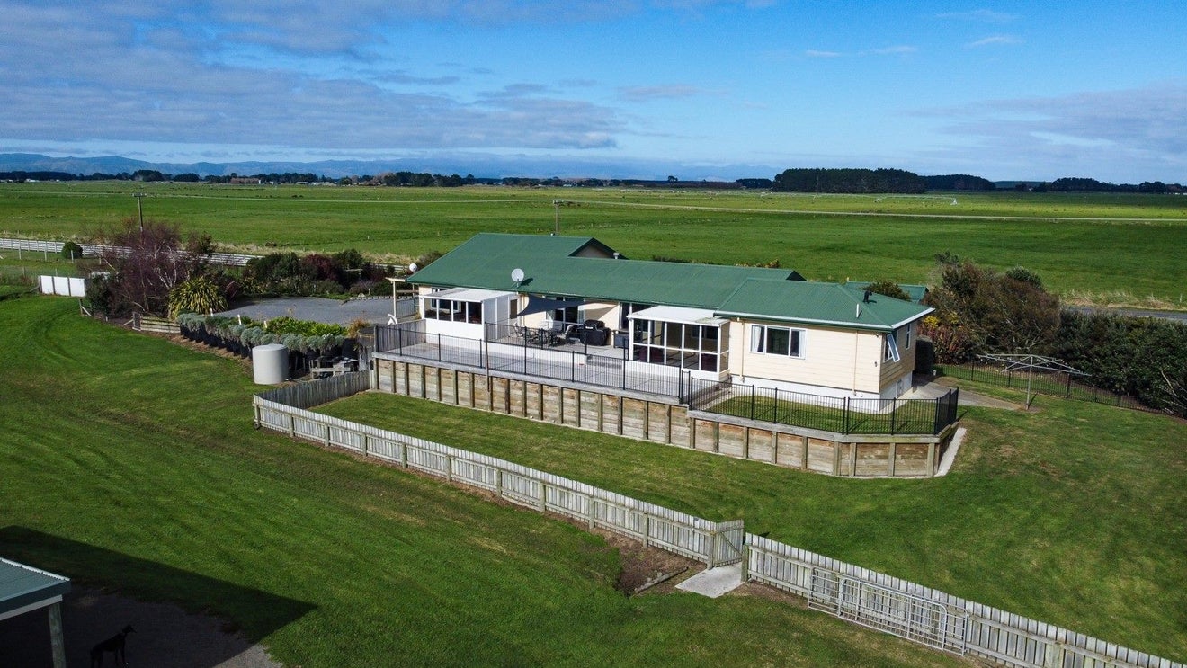 140 LAKE RD, Himatangi, HIMATANGI - Carousel 2