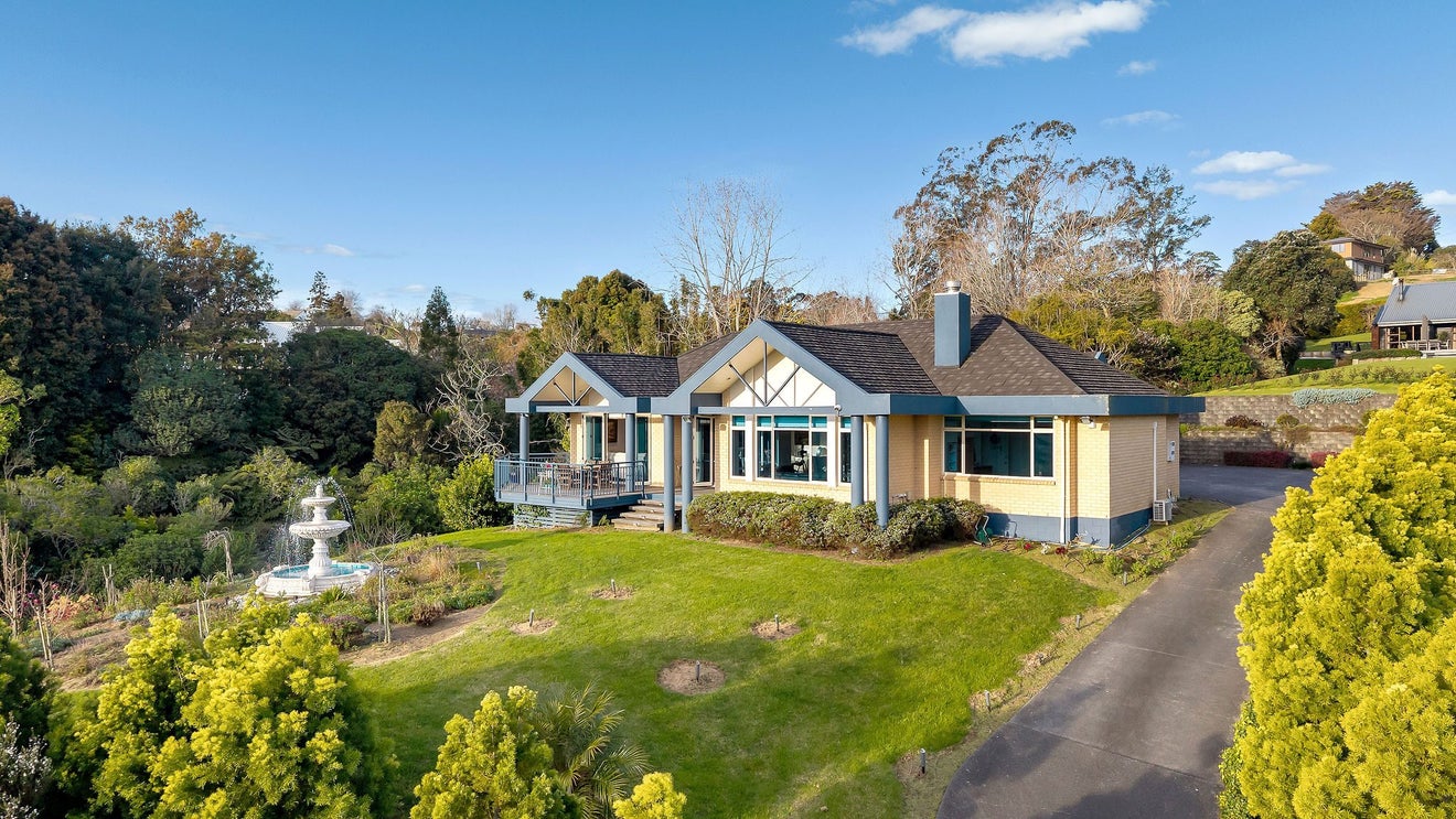 14 Penwood Close, East Tamaki Heights, Manukau City, Auckland - Carousel 1
