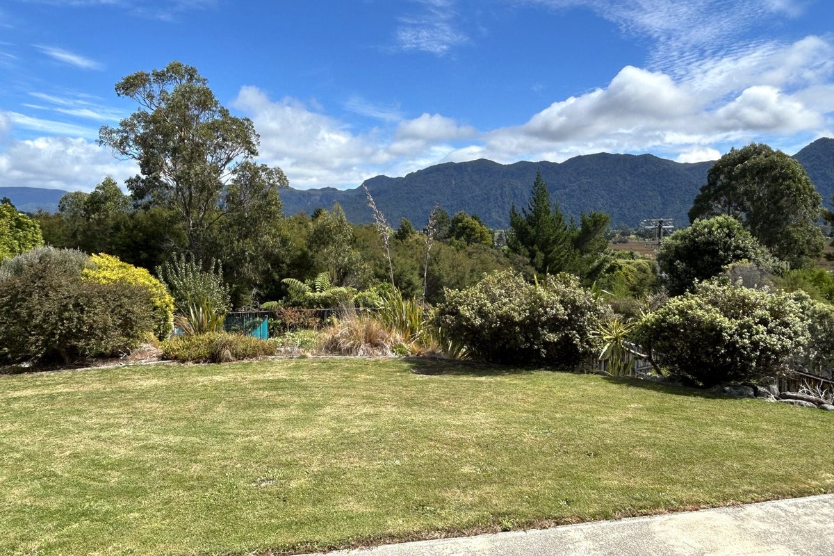 38 Ruataniwha Drive, Collingwood, Collingwood - Carousel 2