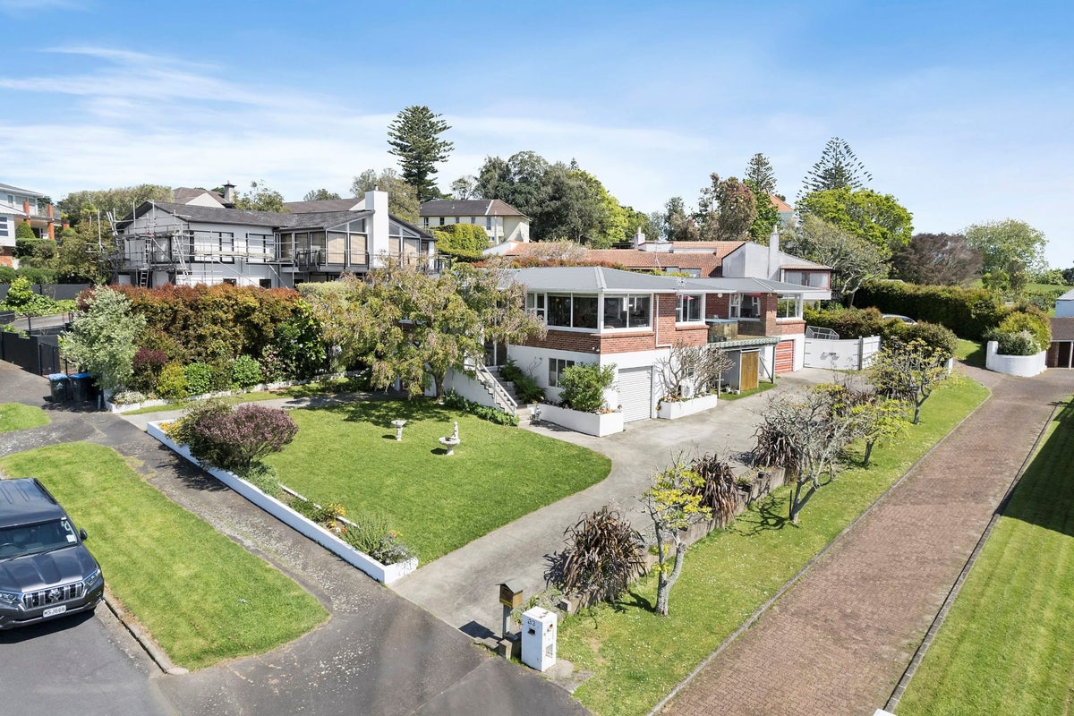 35 Vanessa Crescent, Glendowie, Auckland - Carousel 1