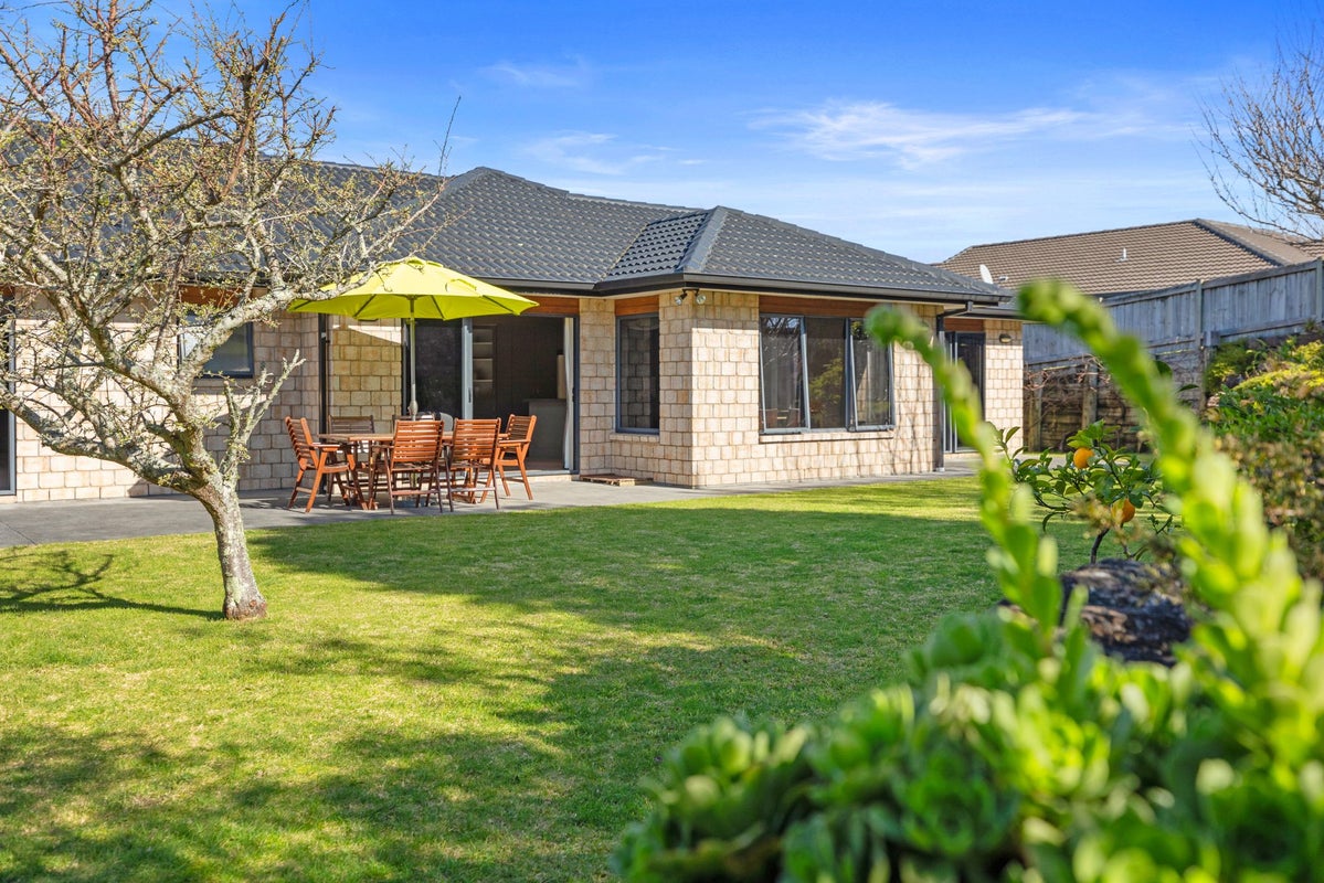 15 Emmerdale Place, Ohauiti, Tauranga - Carousel 2