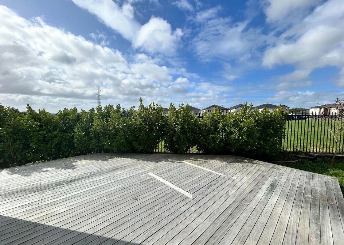 13 Seelie Court, Flat Bush, Auckland - Carousel 2