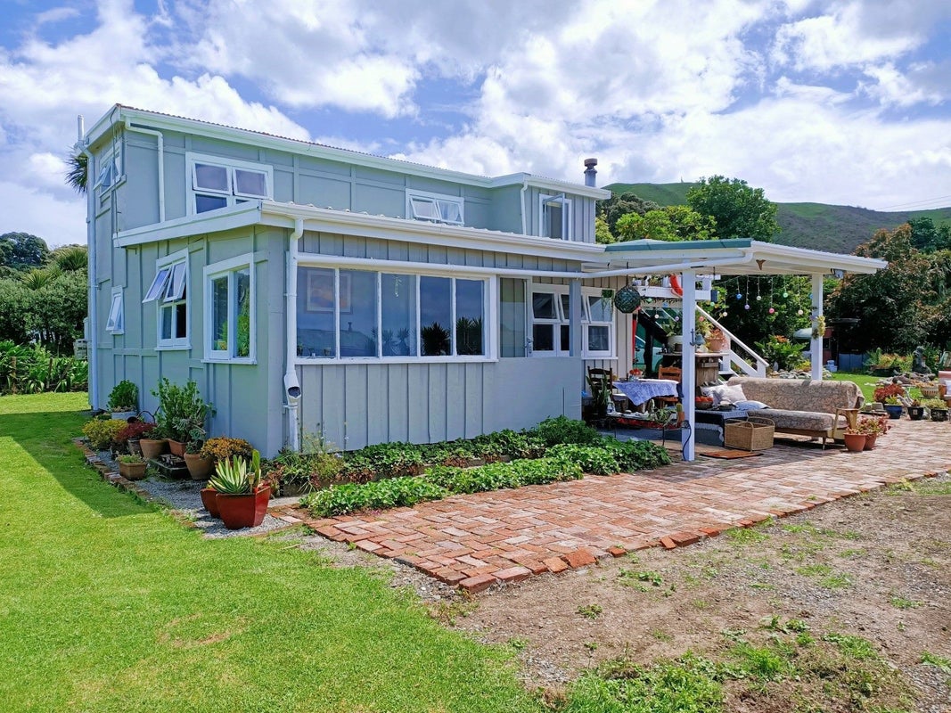 345 Mahia East Coast Road, MAHIA, NUHAKA - Carousel 1