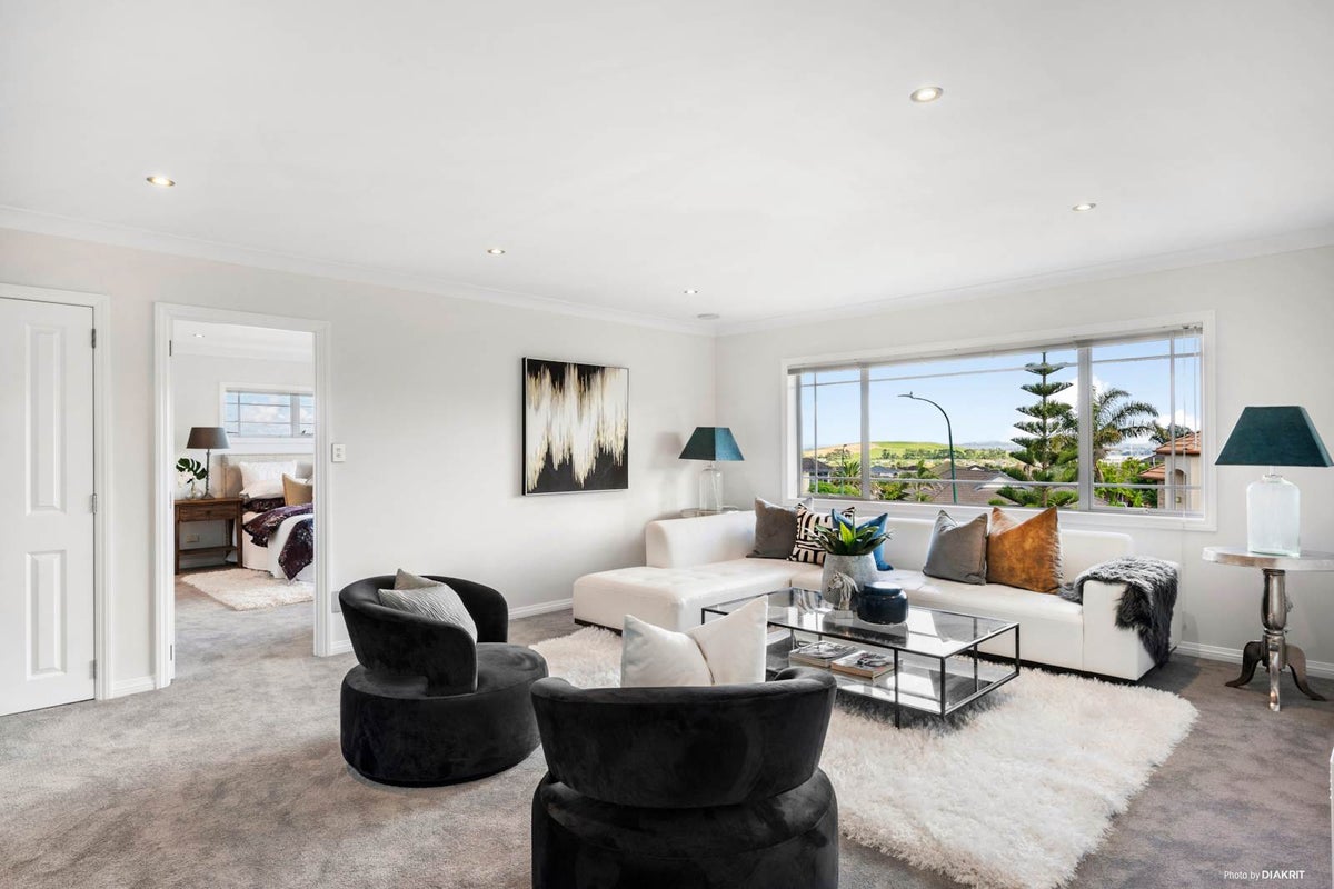60 Brooke Ridge Rise, East Tamaki Heights, Auckland - Carousel 2