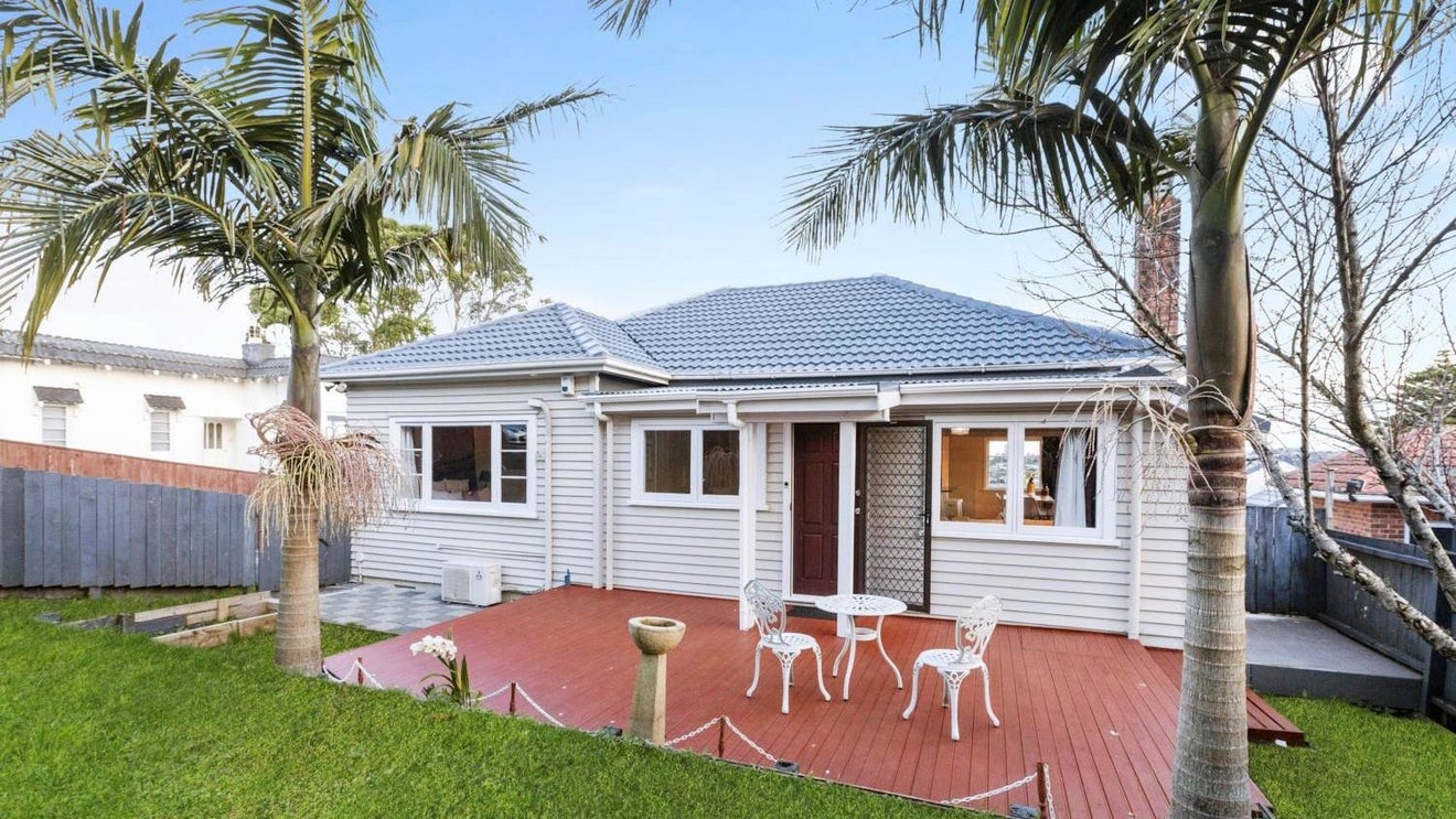 491 Mount Albert Road, Mount Roskill, Auckland - Carousel 1