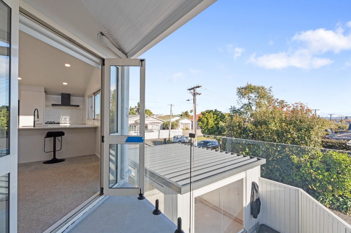 1A Oban Road, Westmere, Auckland - Carousel 2