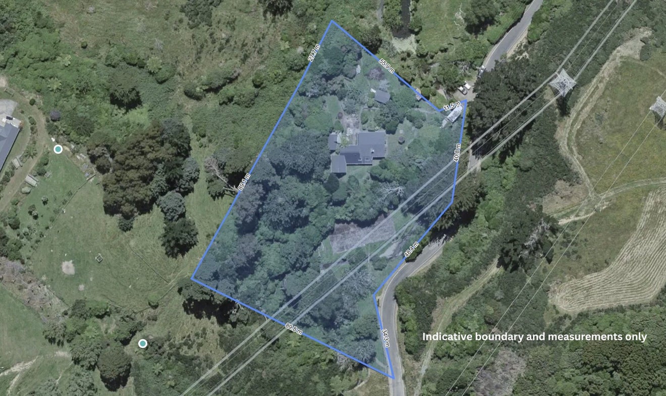 215 Takapu Road, Takapu Valley, Wellington - Carousel 44