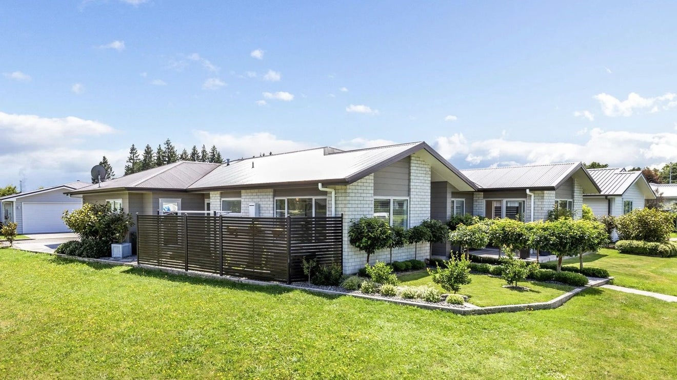 8 Maison Way, Rangatira Park, Taupo - Carousel 2