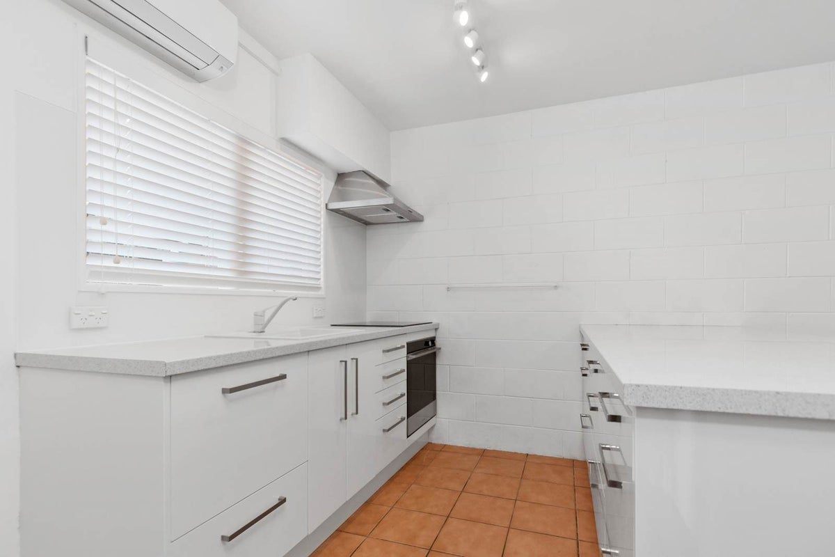 1/60 Grange Road, Mount Eden, Auckland - Carousel 1