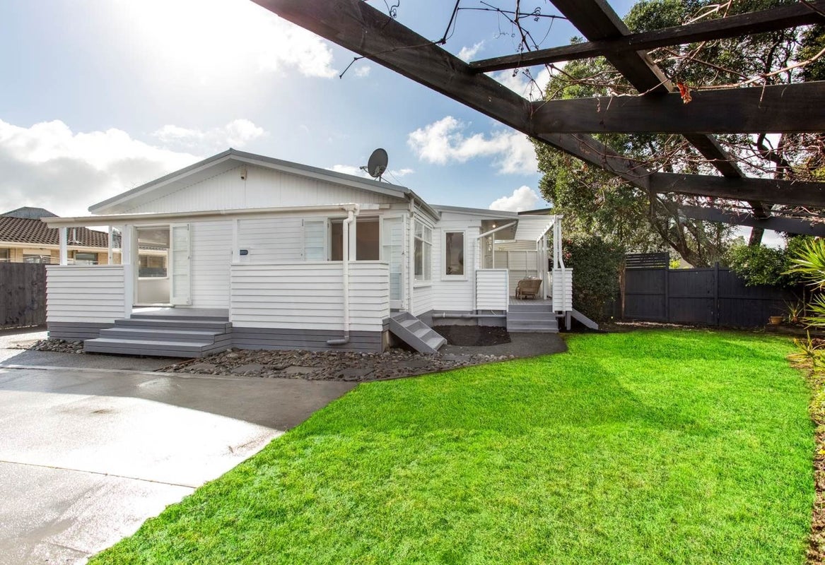 3/18 Holly Street, Avondale, Auckland - Carousel 2