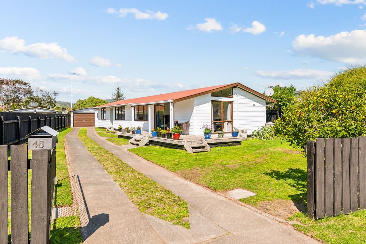 46 Hollis Road, Paraparaumu Beach, Paraparaumu - Carousel 2