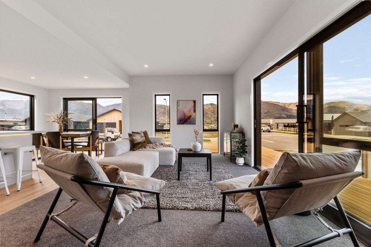 32 Dunn Street, LAKE HAWEA - Carousel 1