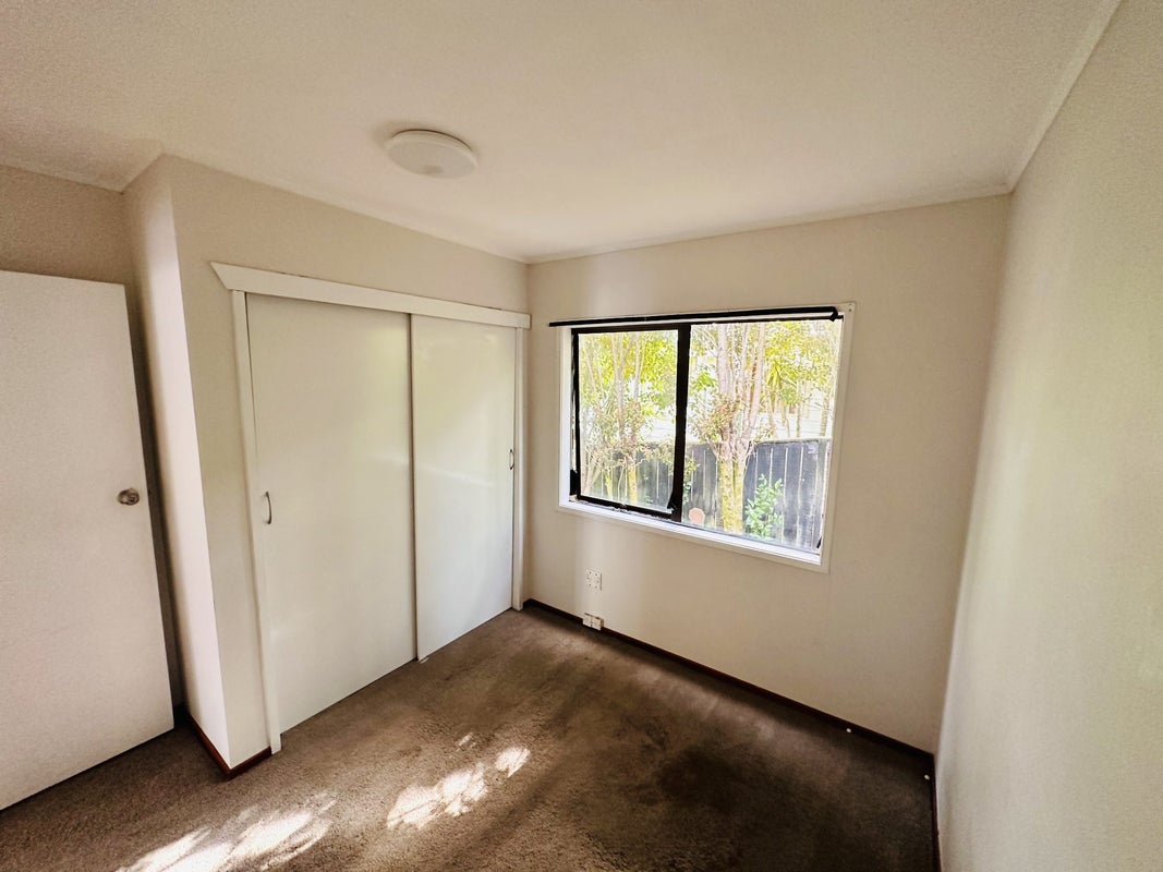 5 Sandiacre Way, Browns Bay, Auckland - Carousel 9