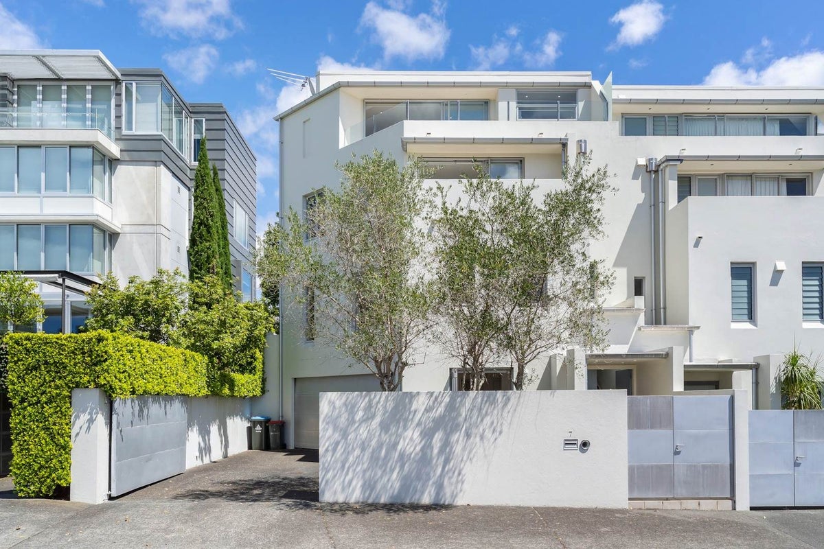 7 Taurarua Terrace, Parnell, Auckland - Carousel 1