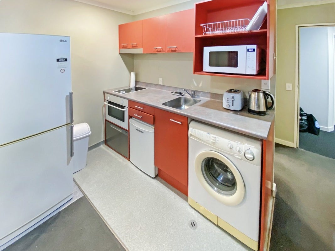 504/5 Aitken Street, Thorndon, Wellington - Carousel 2