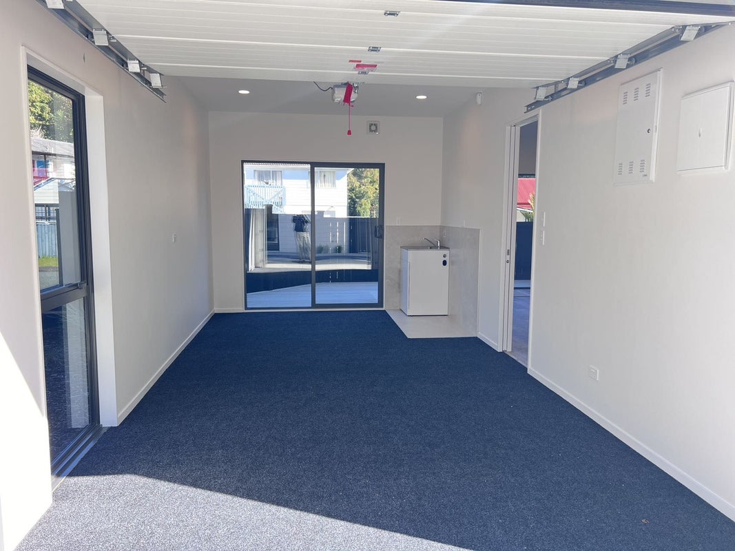 2A Garner Place, Glenfield, Auckland - Carousel 2